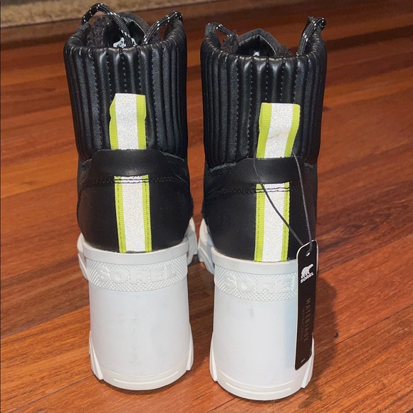 Sorel Black and White Lace-Up Boots - Picture 5 of 7